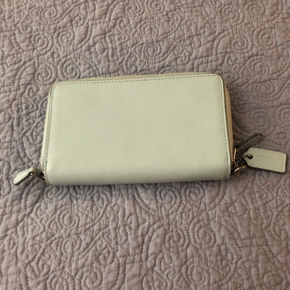 Coach Mint Green Leather Wallet Wristlet - Picture 3 of 5